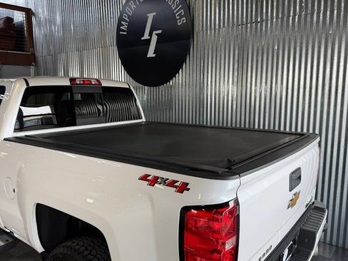 Used 2018 Chevrolet Silverado 3500 High Country AWD/4WD image 9