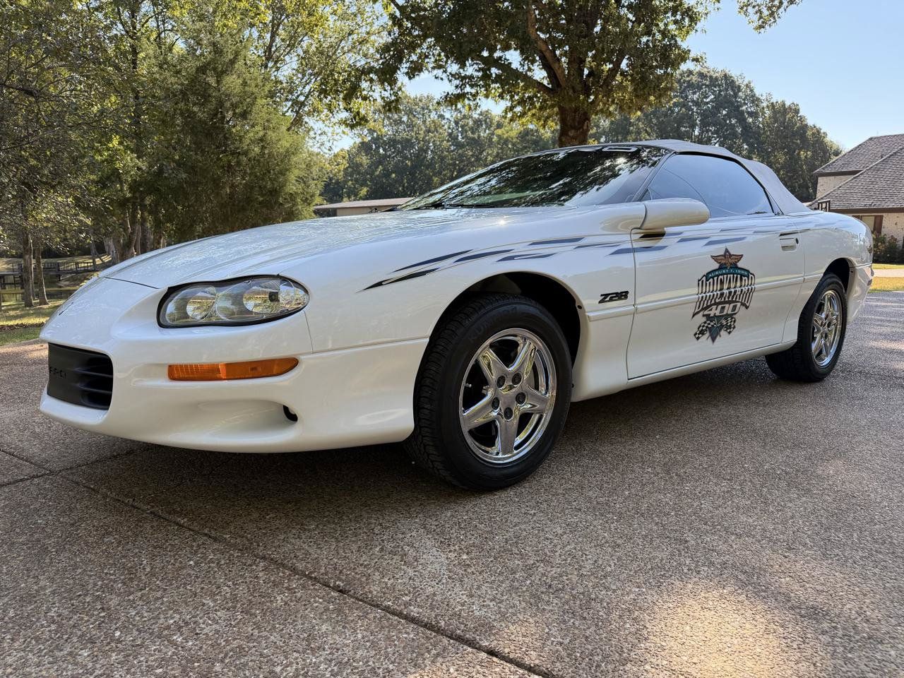Used 1999 Chevrolet Camaro Z28 RWD image 8