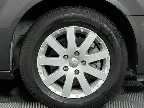 Used 2015 Chrysler Town & Country Touring w/ Driver Convenience Group FWD image 8