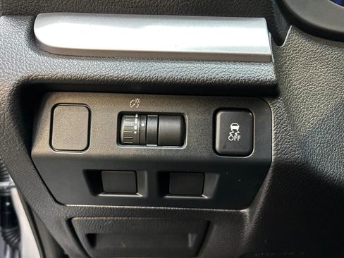 Used 2014 Subaru Crosstrek Touring image 18