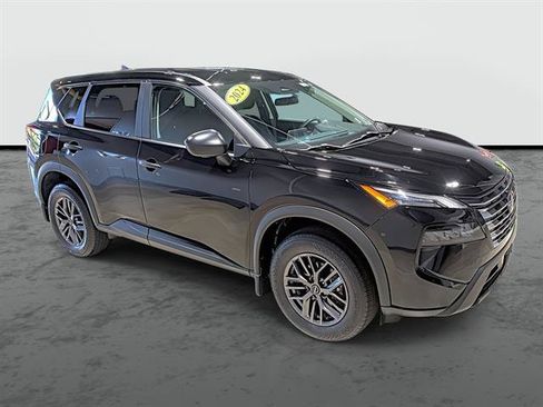 Used 2024 Nissan Rogue S AWD/4WD image 5