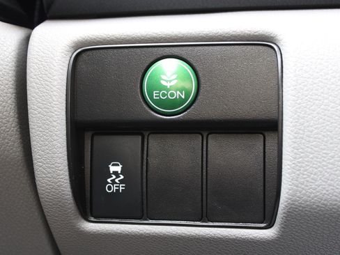 Used 2017 Honda Accord LX image 25