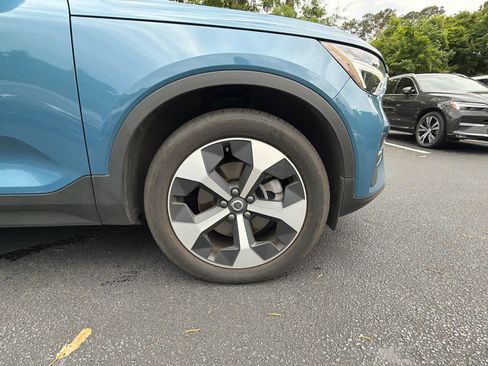 Used 2025 Volvo XC40 B5 Core AWD/4WD image 17