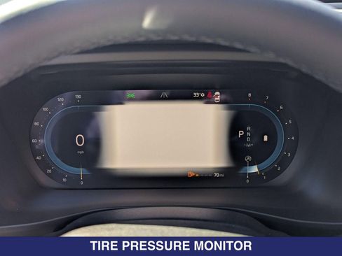 New 2025 Volvo XC40 B5 Plus w/ Protection Package Premier AWD/4WD image 14
