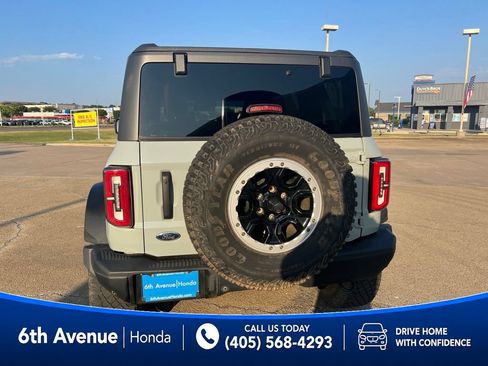Used 2023 Ford Bronco Badlands w/ Sasquatch Package AWD/4WD image 6