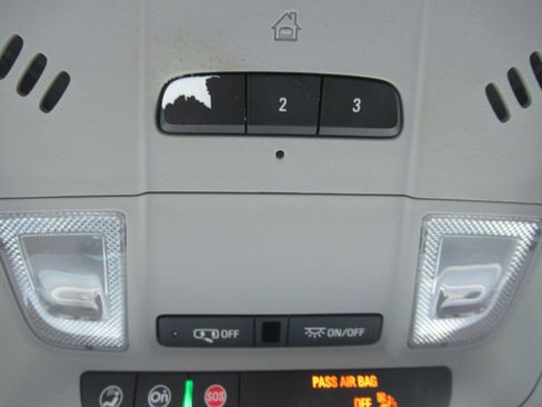 Used 2020 Chevrolet Equinox Premier FWD image 28