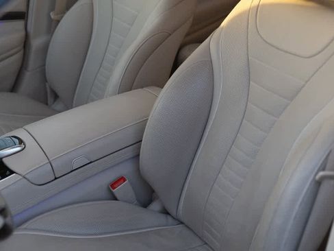 Used 2019 Mercedes-Benz S 560 4MATIC Sedan image 31