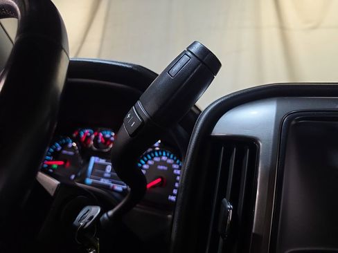 Used 2018 Chevrolet Silverado 1500 LTZ Z71 w/ LTZ Plus Package image 22