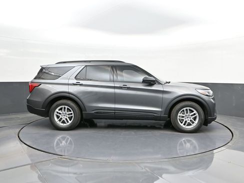 New 2026 Ford Explorer Active w/ Active Comfort Package image 25