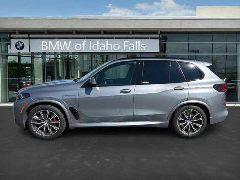 Used 2024 BMW X5 xDrive50e w/ M Sport Package AWD/4WD image 3