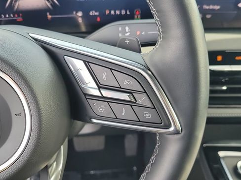 Used 2025 Buick Enclave Preferred FWD image 21