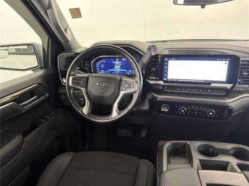 Used 2022 Chevrolet Silverado 1500 RST AWD/4WD image 21