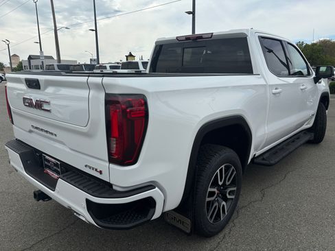 Used 2023 GMC Sierra 1500 AT4 w/ AT4 Premium Package image 5