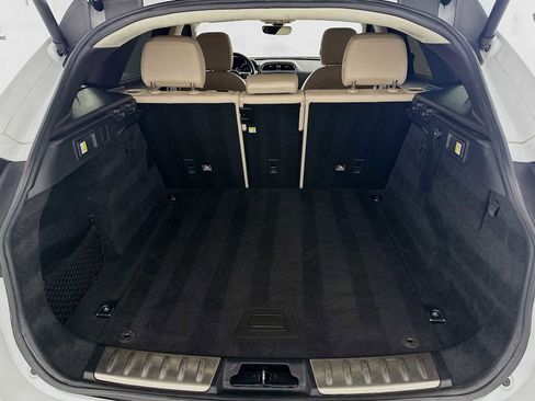 Used 2020 Jaguar F-PACE Prestige AWD/4WD image 24