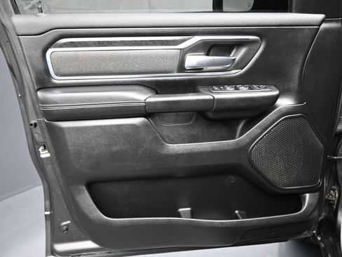 Used 2019 RAM 1500 Big Horn AWD/4WD image 10