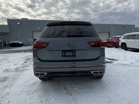 Used 2022 Volkswagen Tiguan SEL R-Line image 7