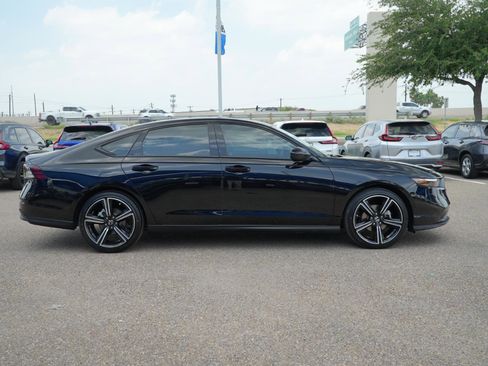 Used 2026 Honda Accord SE image 4