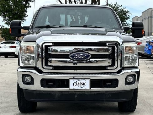 Used 2016 Ford F250 Lariat w/ Lariat Interior Package AWD/4WD image 8