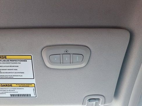 Used 2023 Jeep Cherokee Altitude Lux image 75