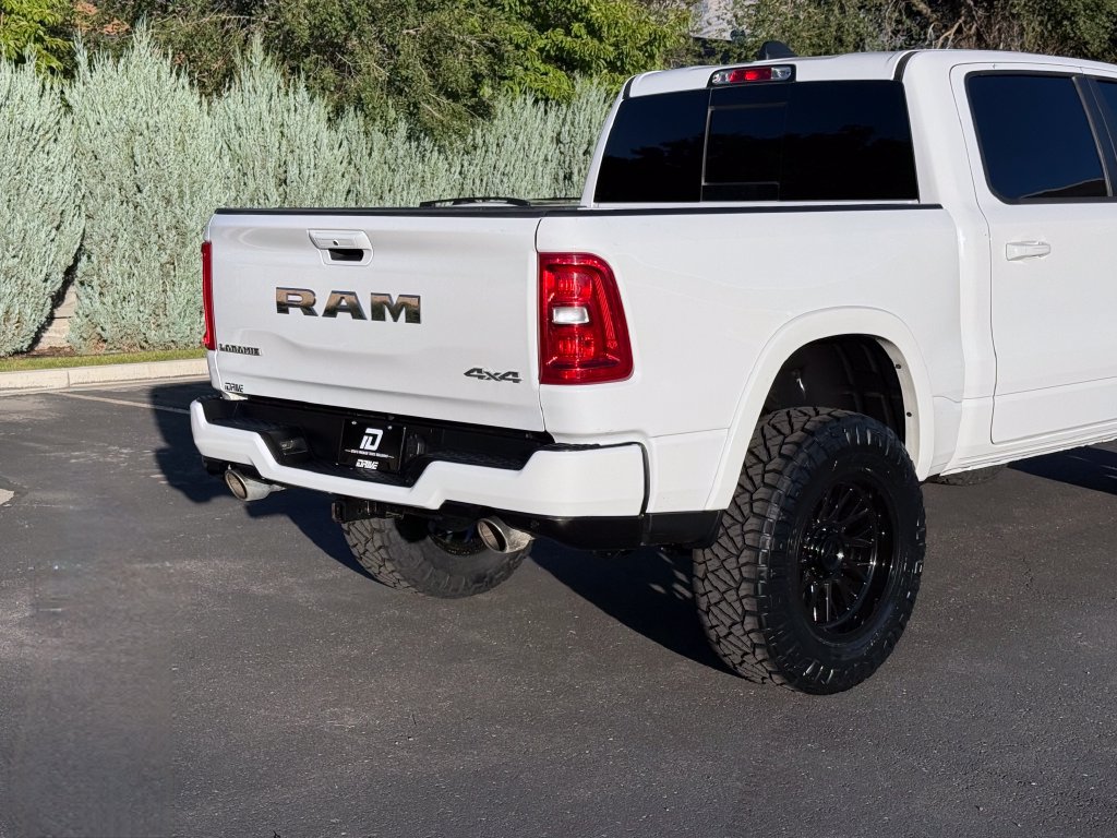 Used 2025 RAM 1500 Laramie w/ Sport Appearance Package AWD/4WD image 10