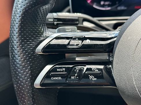 Certified 2022 Mercedes-Benz C 300 4MATIC Sedan image 22