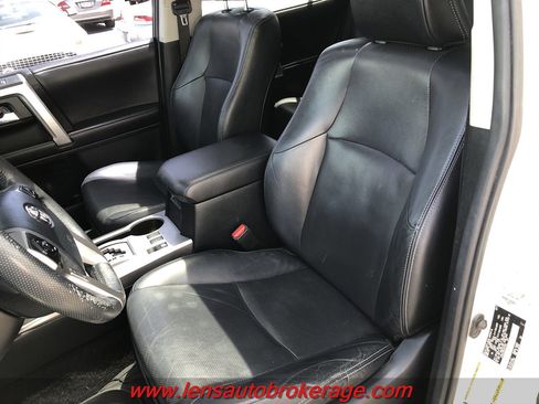 Used 2017 Toyota 4Runner Limited image 9