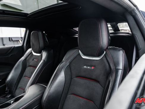 Used 2020 Chevrolet Camaro ZL1 image 26