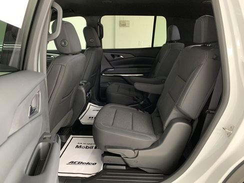 New 2026 Chevrolet Traverse LT w/ Driver Confidence Package image 40