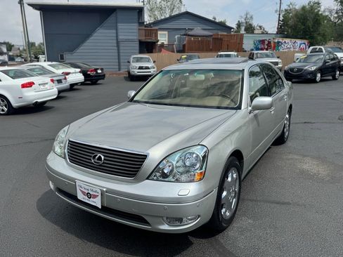 Used 2002 Lexus LS 430 image 8