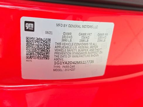 Used 2021 Chevrolet Corvette Stingray Coupe w/ 1LT RWD image 17