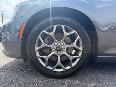 Used 2015 Chrysler 300 S AWD/4WD image 26