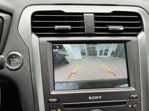 Used 2016 Ford Fusion Titanium FWD image 21