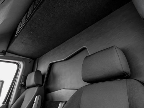 Used 2024 Mercedes-Benz Sprinter 3500 image 22