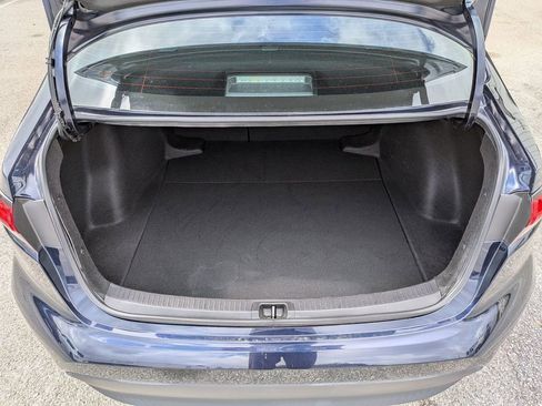 Used 2023 Toyota Corolla LE image 29