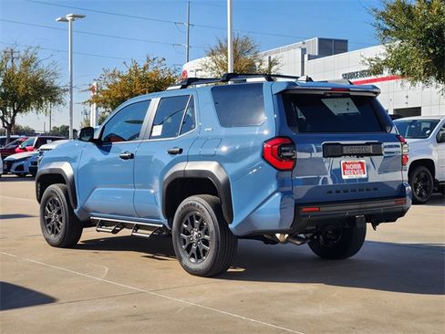 New 2025 Toyota 4Runner SR5 image 4