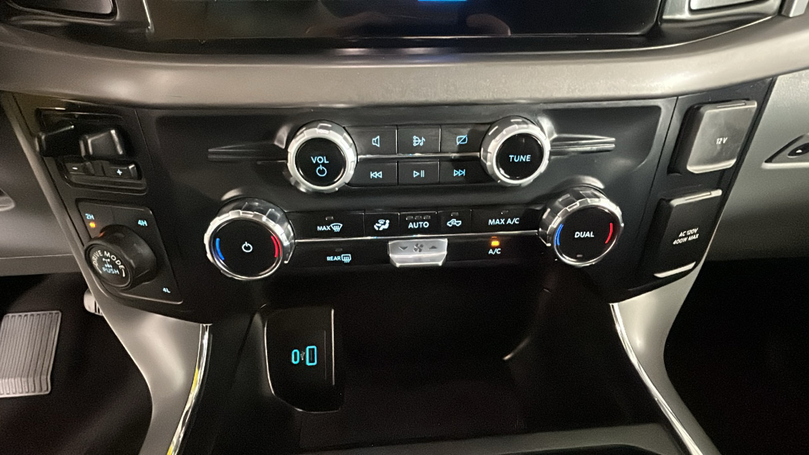 Used 2024 Ford F150 XLT w/ Mobile Office Package AWD/4WD image 25