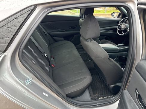 Used 2025 Hyundai Elantra Sport FWD image 12