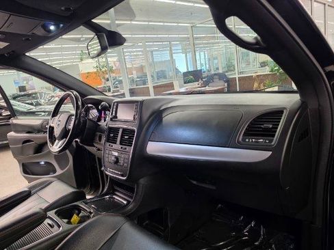 Used 2019 Dodge Grand Caravan GT FWD image 14