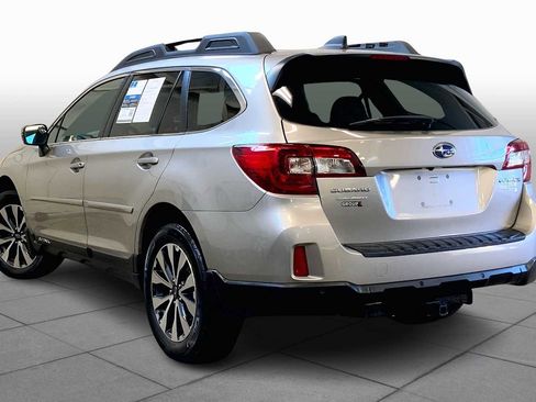 Used 2017 Subaru Outback 2.5i Limited image 11