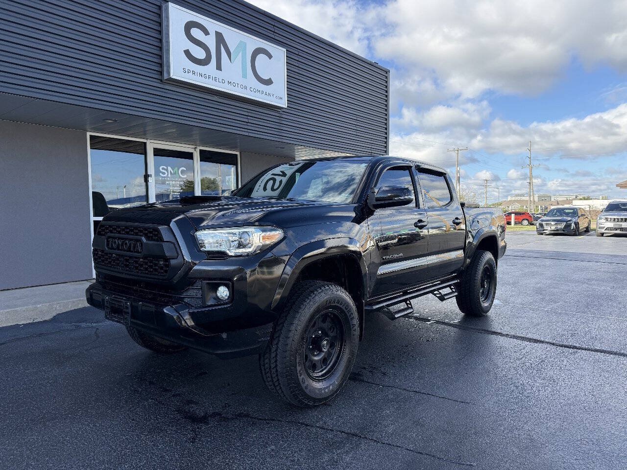 Used 2016 Toyota Tacoma TRD Sport w/ Towing Package AWD/4WD image 1