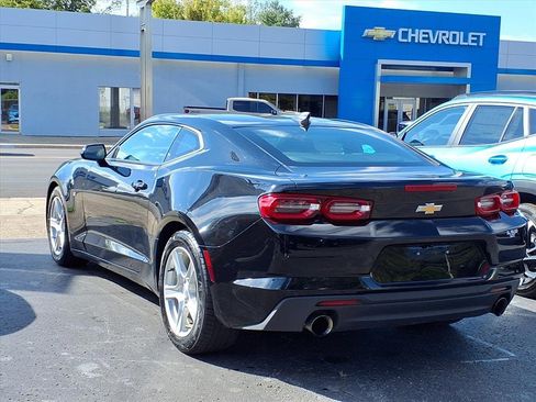 Used 2023 Chevrolet Camaro LT image 2