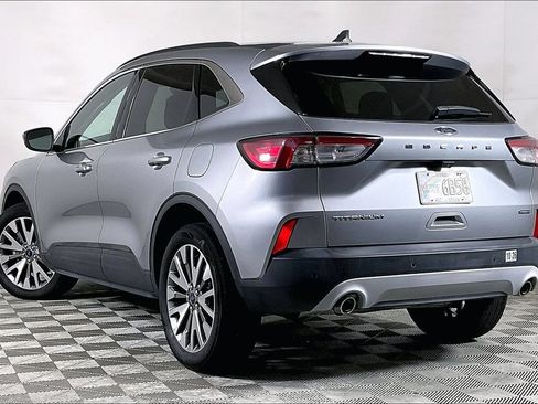 Used 2022 Ford Escape Titanium AWD/4WD image 13