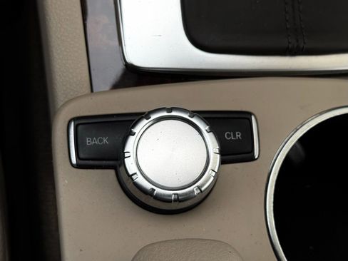 Used 2013 Mercedes-Benz C 300 4MATIC Sedan w/ Premium 1 Pkg image 38