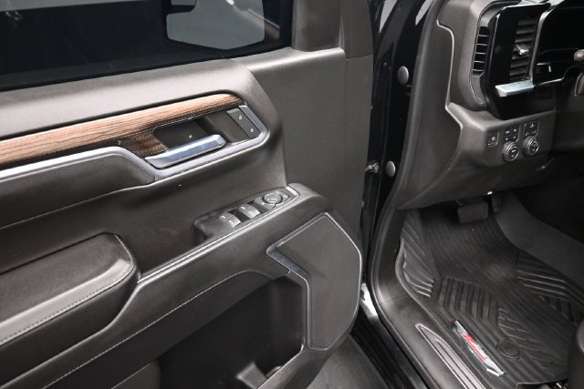 Used 2023 Chevrolet Silverado 1500 RST AWD/4WD image 18