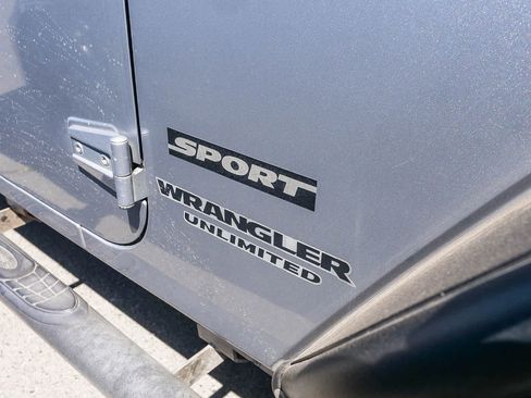 Used 2014 Jeep Wrangler Unlimited Sport w/ Quick Order Package 24S AWD/4WD image 7