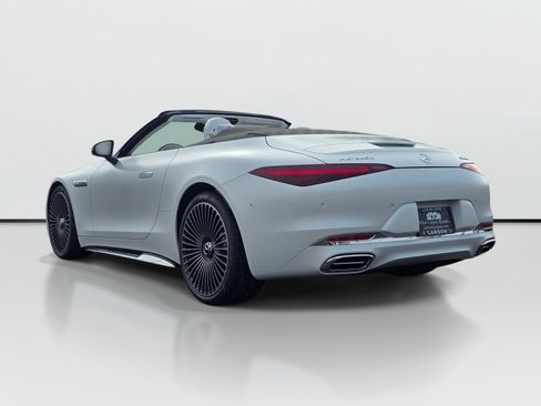New 2026 Mercedes-Benz Maybach SL 680 image 6