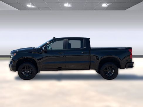 Used 2024 Chevrolet Silverado 1500 LT Trail Boss w/ LT Trail Boss Premium Package image 2