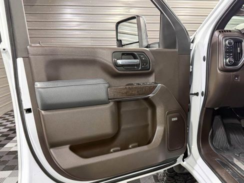 Used 2023 GMC Sierra 2500 Denali w/ Denali Ultimate Package image 40