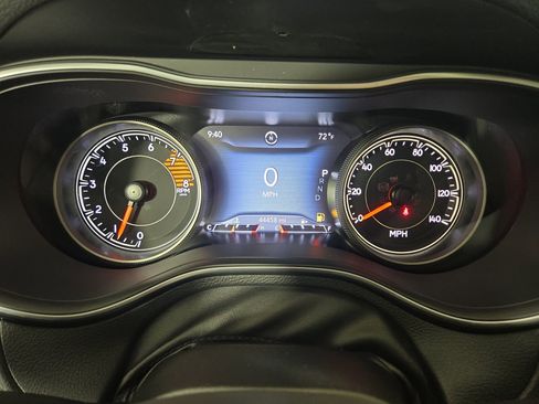Used 2021 Jeep Cherokee Trailhawk w/ Sun & Sound Group AWD/4WD image 17