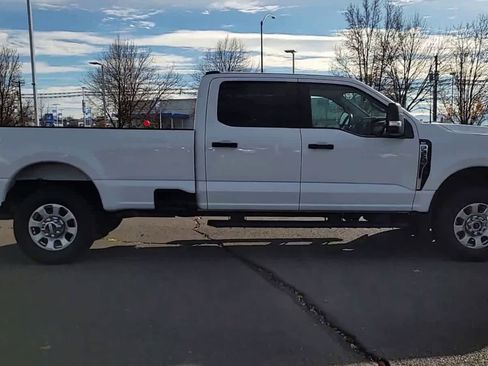Used 2023 Ford F350 XLT image 9